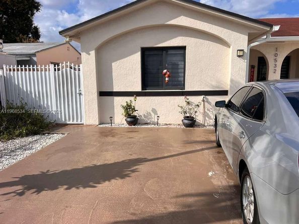 10532 NW 30th Ave, Miami FL 33147