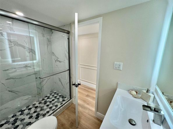16546 NE 26th Ave 3G, North Miami Beach FL 33160