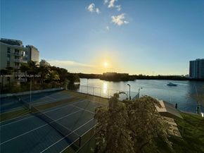 16546 NE 26th Ave 3G, North Miami Beach FL 33160
