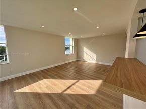 16546 NE 26th Ave 3G, North Miami Beach FL 33160