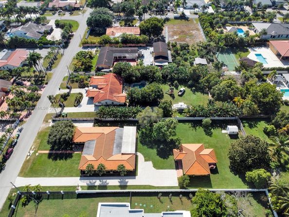 50 SW 130th Ave, Miami FL 33184