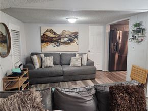 21640 NW 3rd St, Pembroke Pines FL 33029