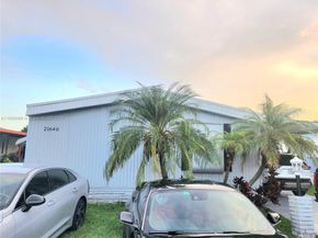 21640 NW 3rd St, Pembroke Pines FL 33029