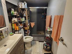 21640 NW 3rd St, Pembroke Pines FL 33029
