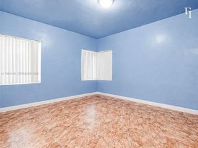 1195 NW 48th St, Miami FL 33127