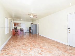 1195 NW 48th St, Miami FL 33127