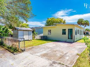 1195 NW 48th St, Miami FL 33127