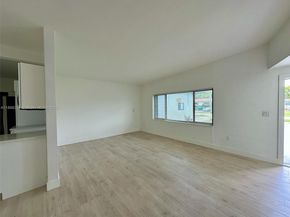 860 NW 171st St, Miami Gardens FL 33169