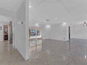 6924 NW 8th Ct, Margate FL 33063
