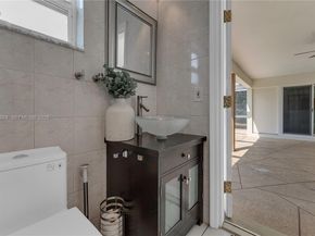 6924 NW 8th Ct, Margate FL 33063
