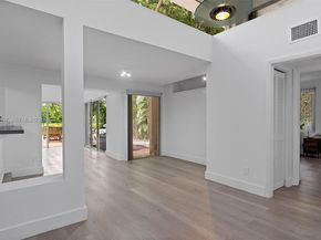 5845 SW 88th St, South Miami FL 33156