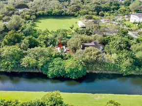 5845 SW 88th St, South Miami FL 33156