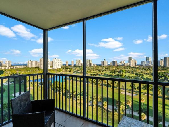 20335 W Country Club Dr 1608, Aventura FL 33180