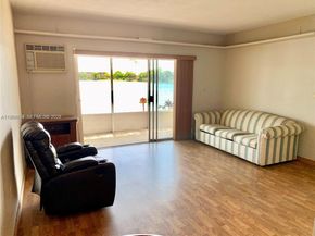 270 NE 191st St 105, Miami FL 33179