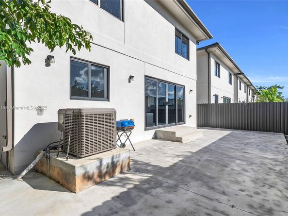 229 NW 12th, Florida City FL 33034