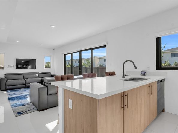 229 NW 12th, Florida City FL 33034