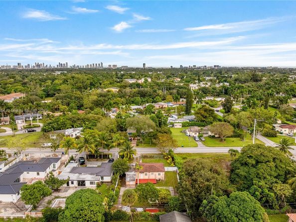 14350 N Miami Ave, Miami FL 33168