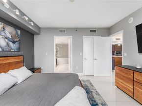 465 Brickell Ave 417, Miami FL 33131