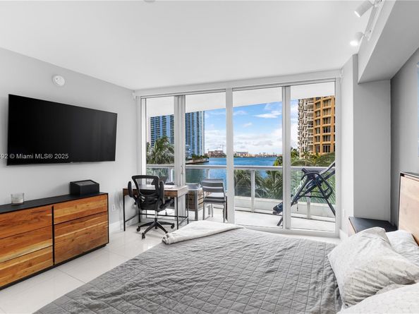 465 Brickell Ave 417, Miami FL 33131