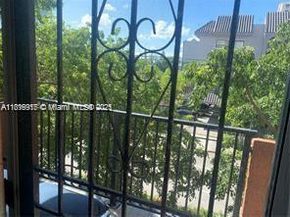 677 SW 9th Ave 303, Miami FL 33130