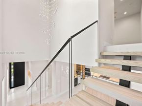 1135 NE 11th Ave, Fort Lauderdale FL 33304