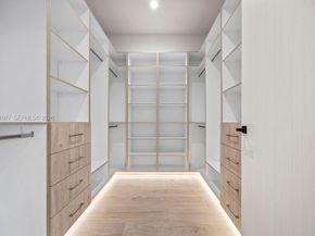 1135 NE 11th Ave, Fort Lauderdale FL 33304