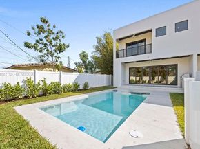 1135 NE 11th Ave, Fort Lauderdale FL 33304