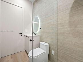 1135 NE 11th Ave, Fort Lauderdale FL 33304