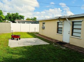 6441 Allen St, Hollywood FL 33024