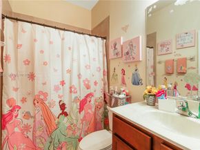 707 SE 32nd Ter, Homestead FL 33033