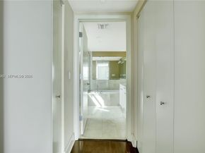 3131 NE 188th St 11205, Aventura FL 33180