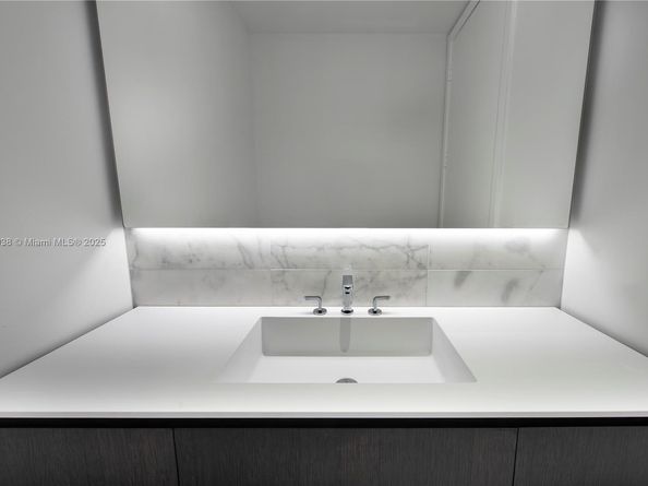 6901 Collins Ave 401, Miami Beach FL 33141