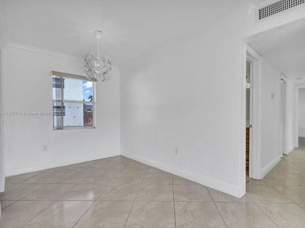 8601 SW 94th St 104W, Miami FL 33156