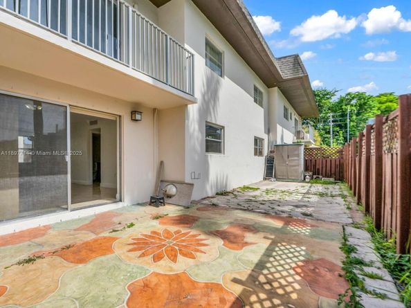 8601 SW 94th St 104W, Miami FL 33156