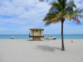 310 Arthur St 9, Hollywood FL 33019