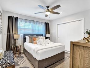 1960 SW 51st Ter, Plantation FL 33317