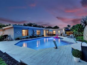 1960 SW 51st Ter, Plantation FL 33317