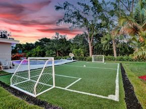 1960 SW 51st Ter, Plantation FL 33317