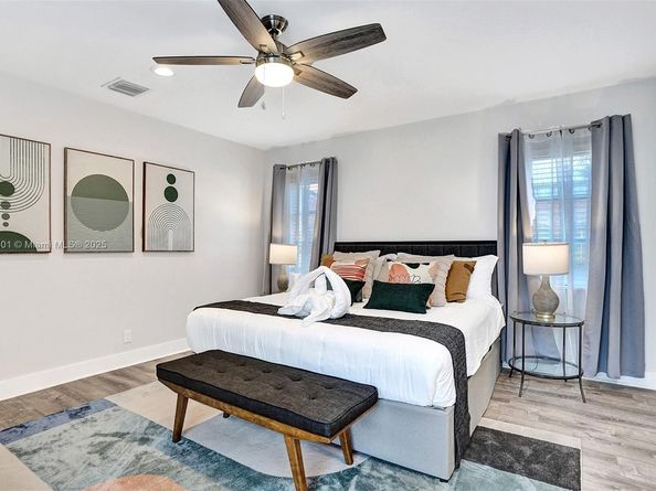 1960 SW 51st Ter, Plantation FL 33317
