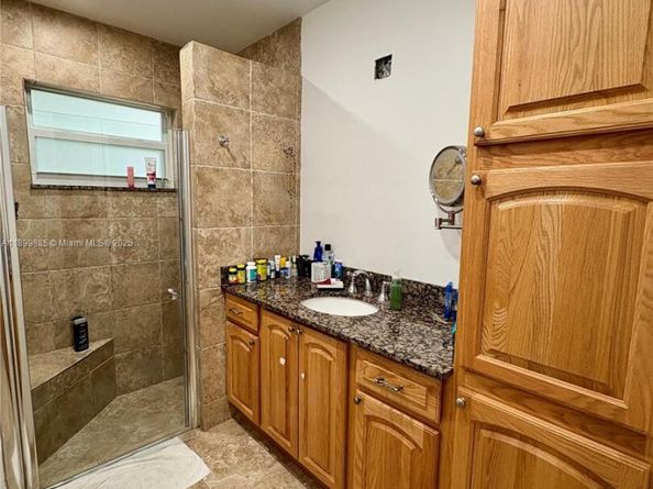 506 Radford Ter, Davie FL 33325