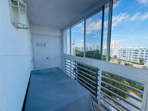 17801 N Bay Rd 614, Sunny Isles Beach FL 33160