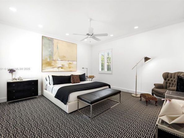3460 S Moorings Way, Miami FL 33133