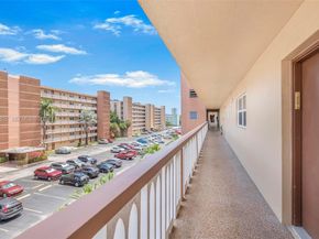 500 NE 12th Ave 407, Hallandale Beach FL 33009