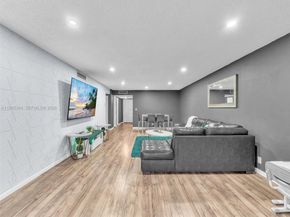 6201 N Falls Cir Dr 210, Lauderhill FL 33319