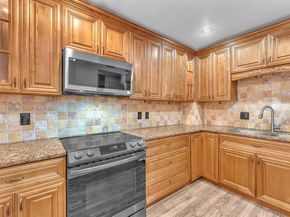 6201 N Falls Cir Dr 210, Lauderhill FL 33319