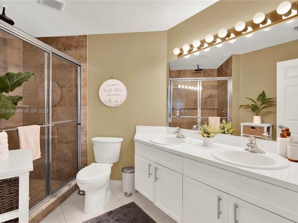 130 Weybridge Cir Unit C, Royal Palm Beach FL 33411