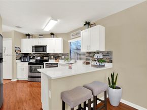 130 Weybridge Cir Unit C, Royal Palm Beach FL 33411