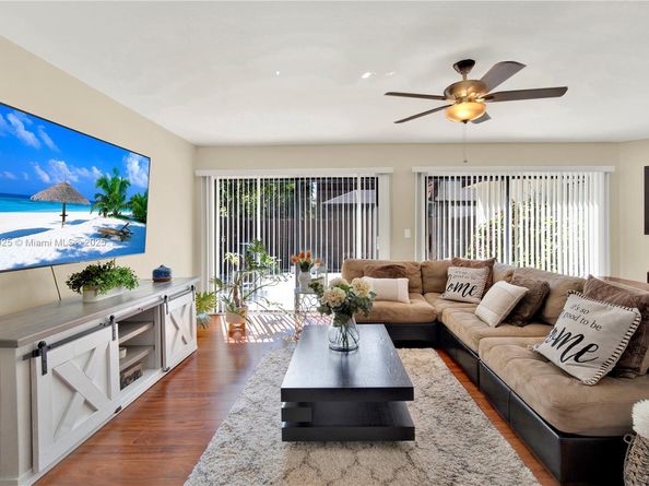 130 Weybridge Cir Unit C, Royal Palm Beach FL 33411