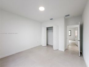 8030-8034 NW 14 pl., Miami FL 33147