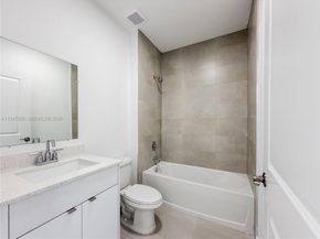 8030-8034 NW 14 pl., Miami FL 33147